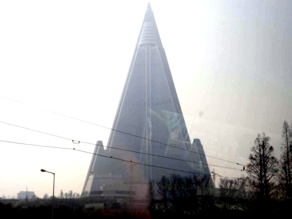 Another view of the Ryugyong Hotel