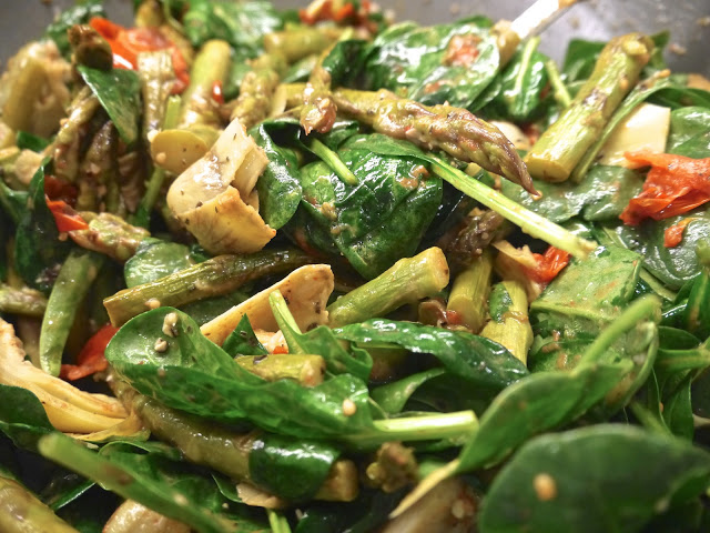 pasta lots of vegetables