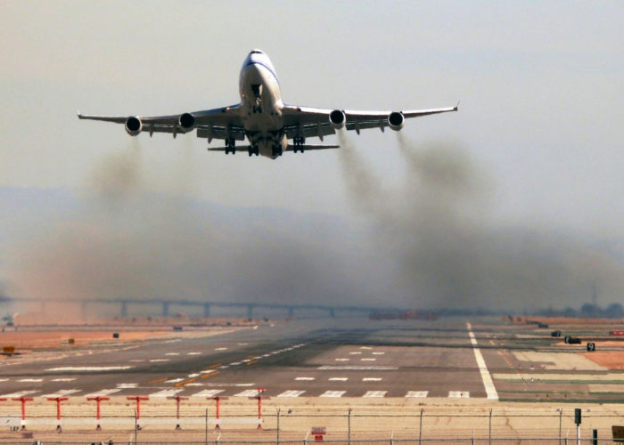 aviation airplane pollution