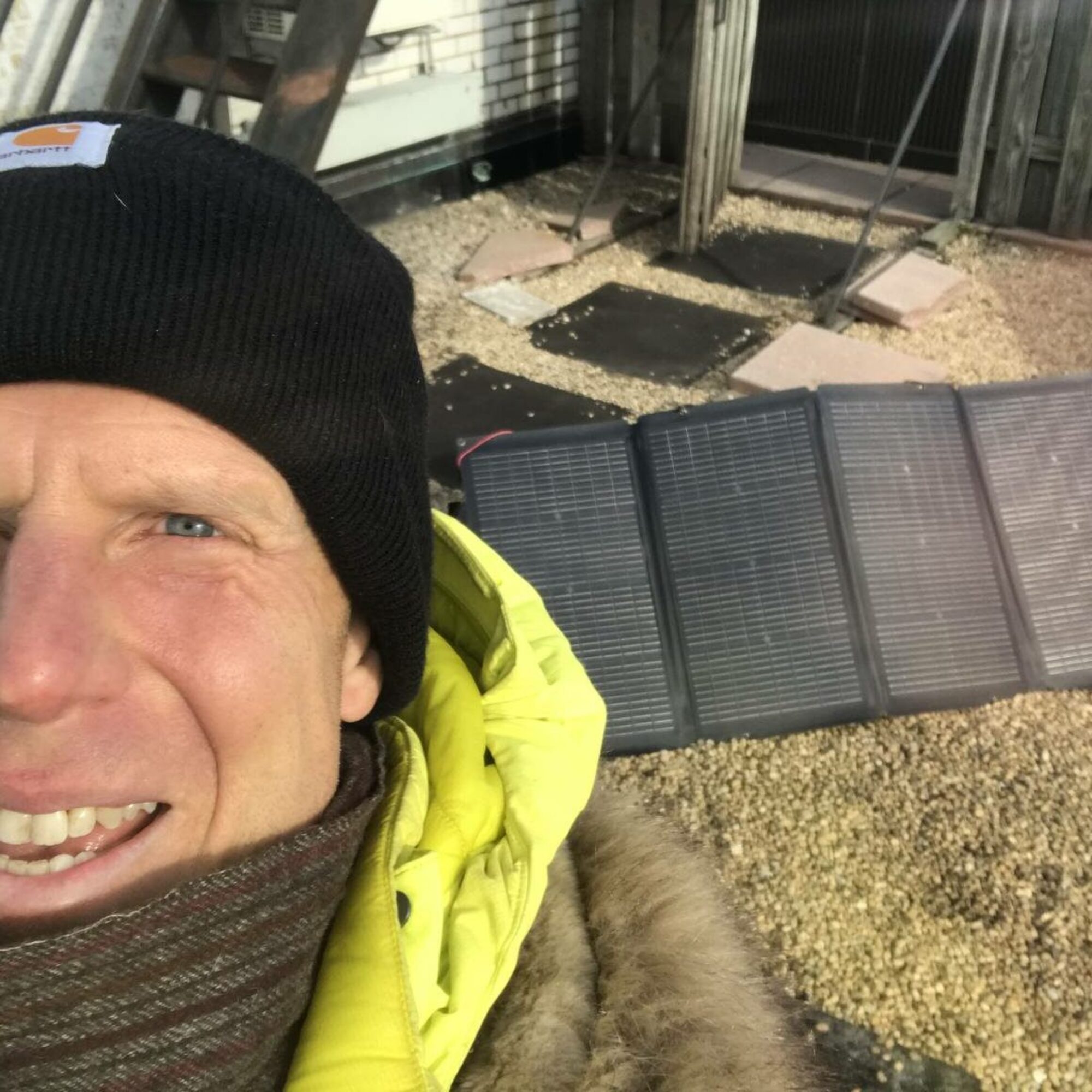 Freezing on the roof, gathering energy from the sun
