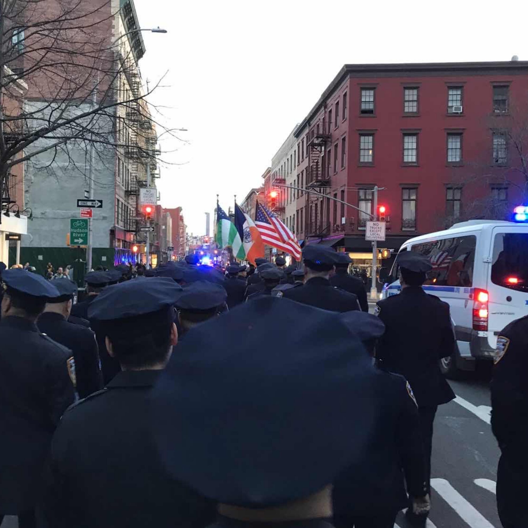 Honoring fallen auxiliary police officers