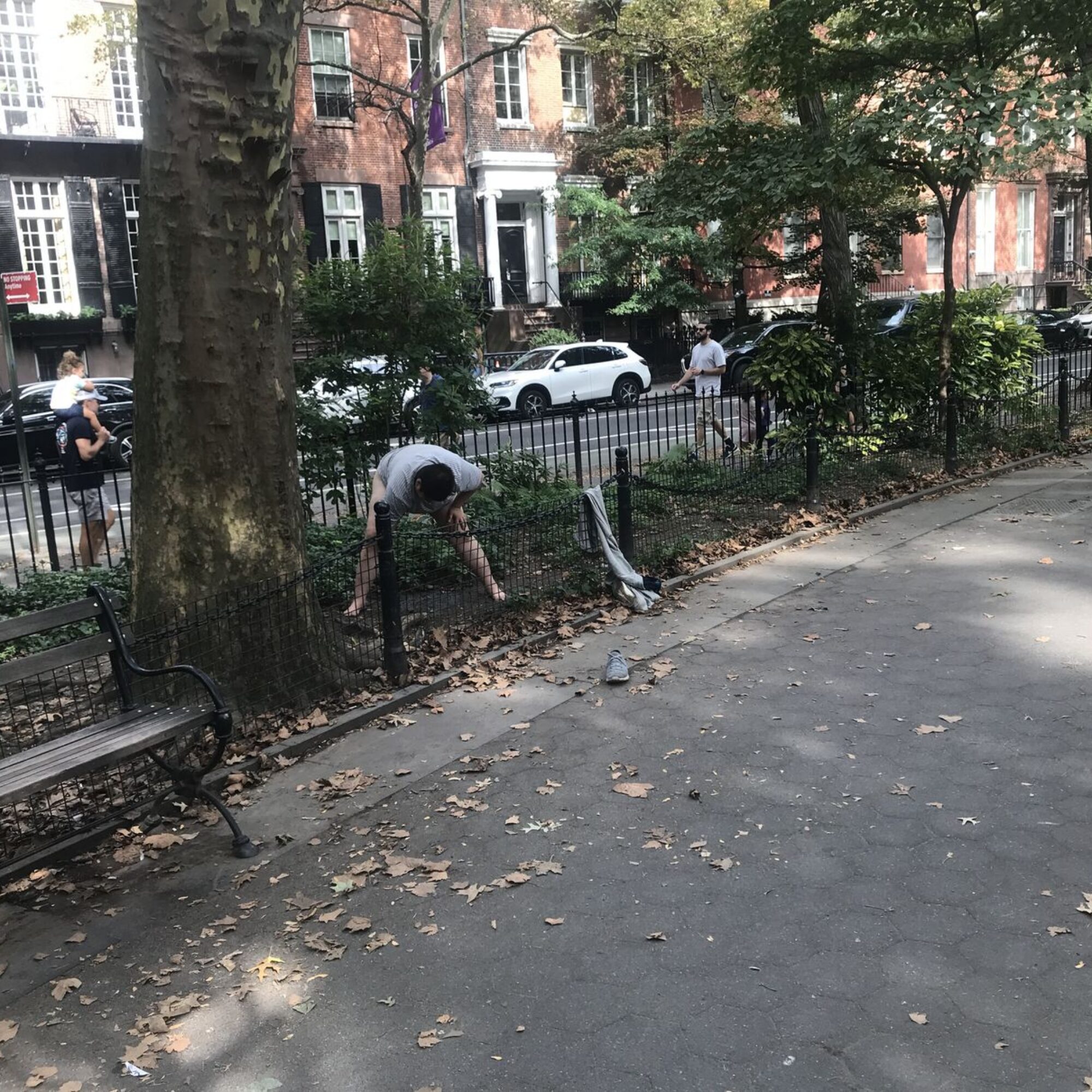 More drugs: a woman pooping in the park in broad daylight and more junkies shooting up in my neighborhood