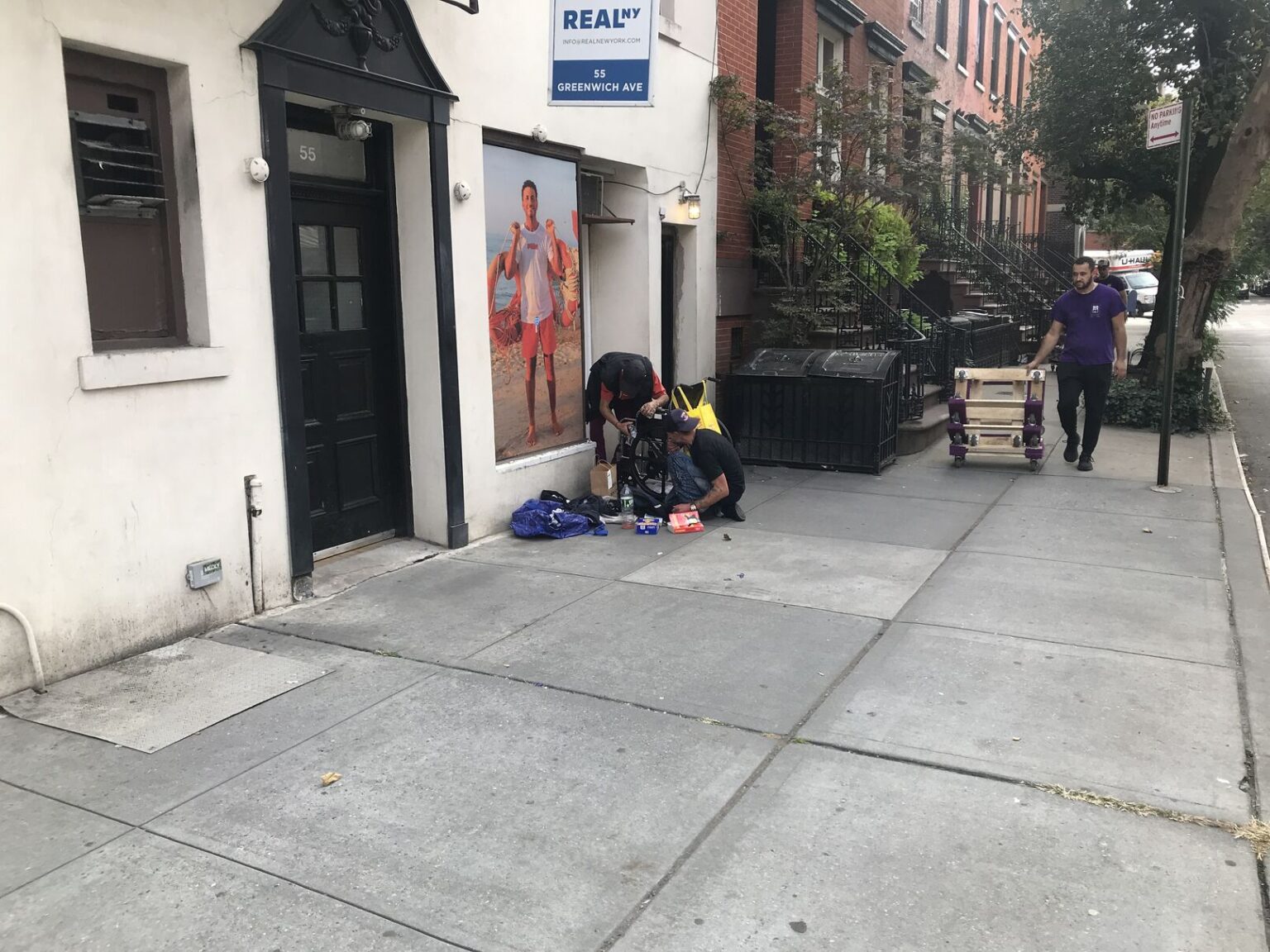 More drugs: a woman pooping in the park in broad daylight and more ...